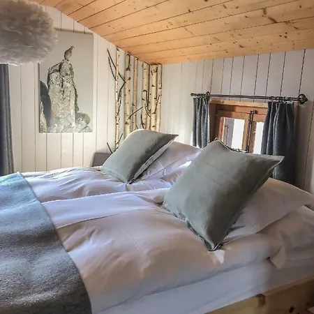 Le Grand Favre Saint-Luc