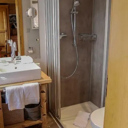 Le Grand Favre Saint-Luc